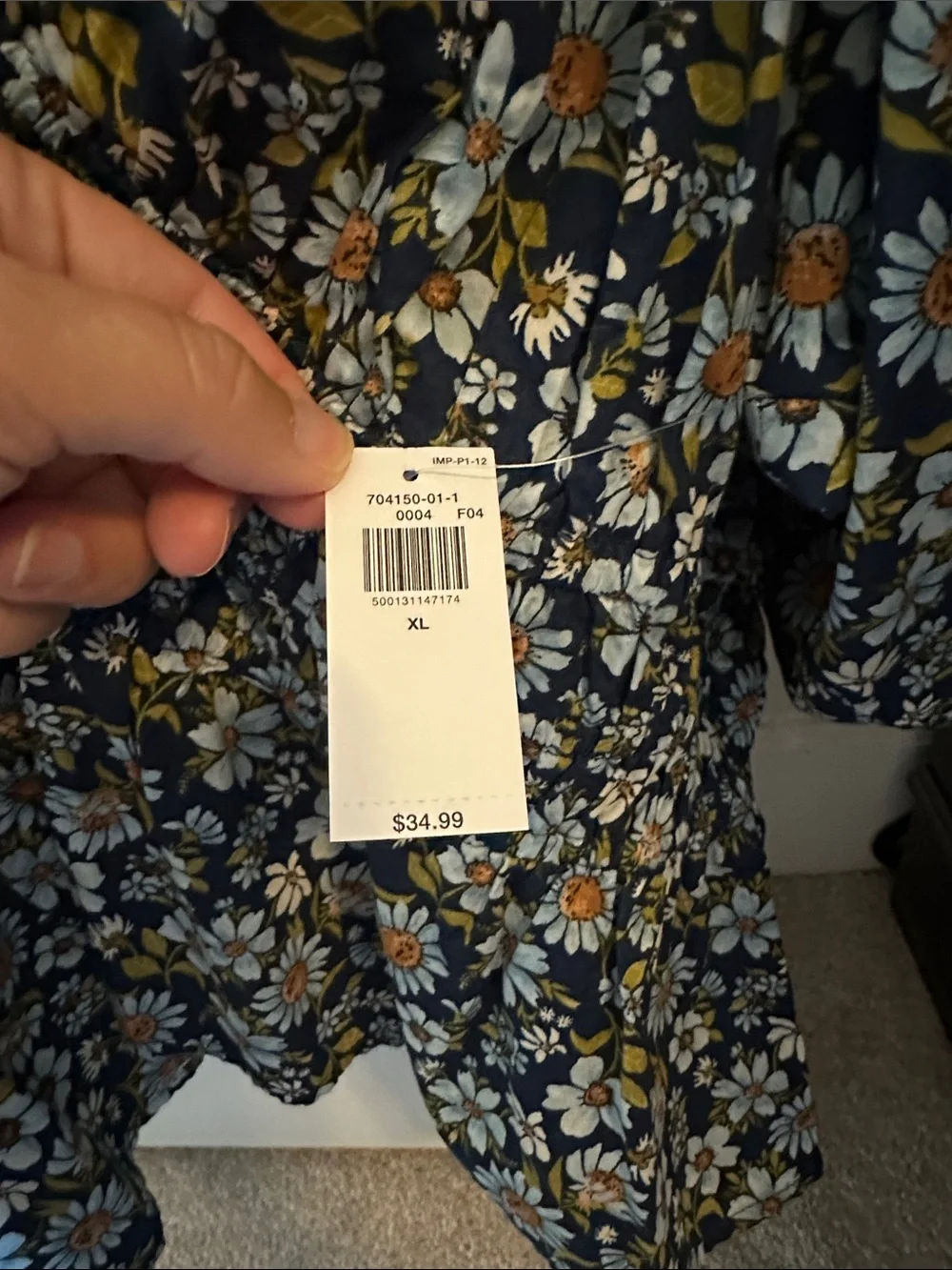 Old Navy Navy Floral Peasant Top with Daisies